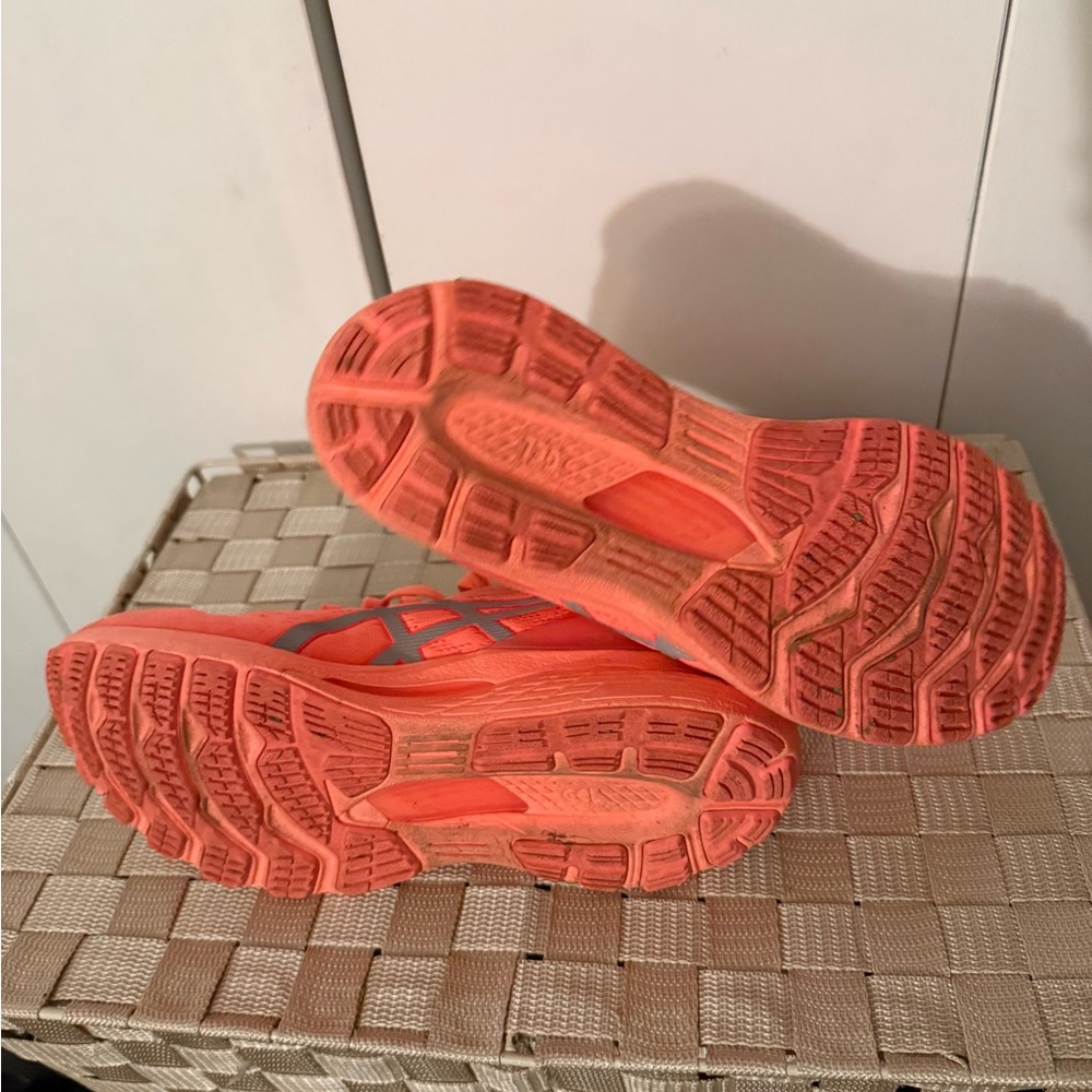 ASICS Women's Kayano 28’s - Picture 2 of 2